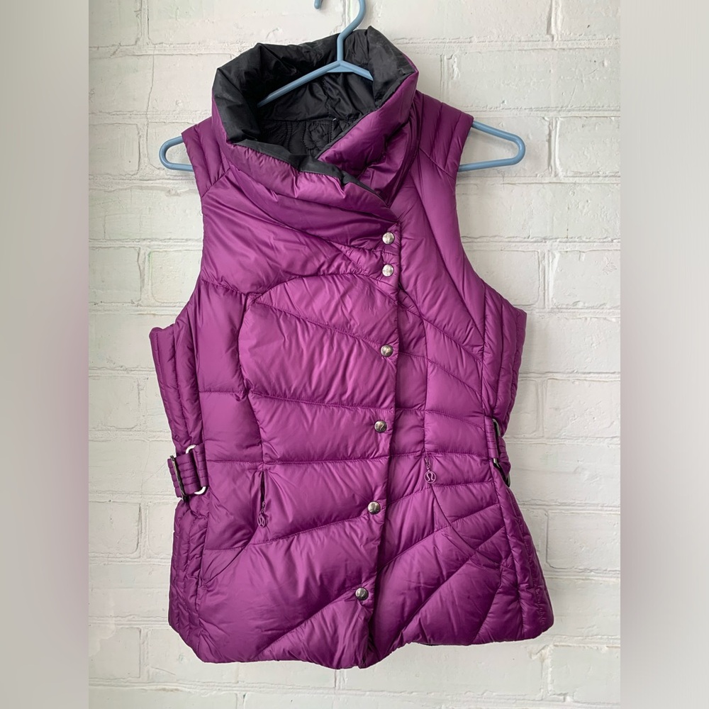 Reversible down vest - Picture 5 of 9